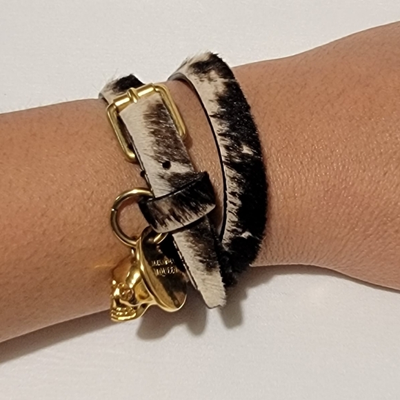 Alexander McQueen Double Wrap Skull Bracelet - Picture 2 of 5